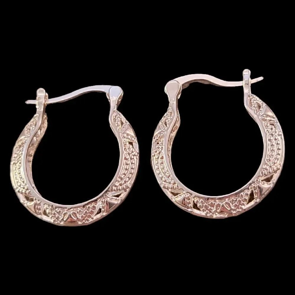 Silver Textured 1" Hoop Earrings